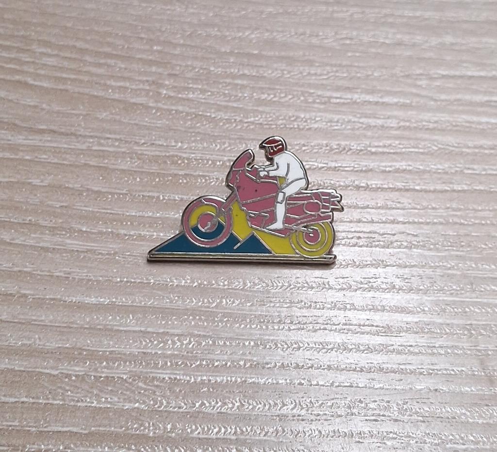 PIN - MOTO - MOTOR - MOTORBIKE, Verzenden, Gebruikt, Transport, Speldje of Pin