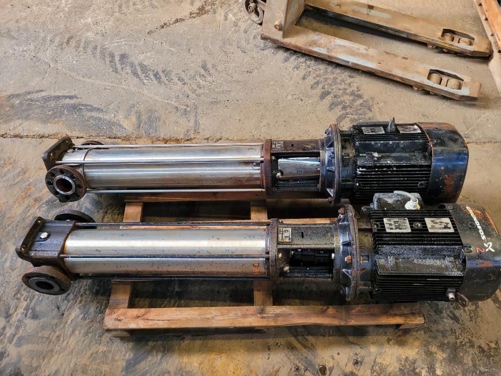 Grundfos 17M3/H Verticale waterpomp, Ophalen