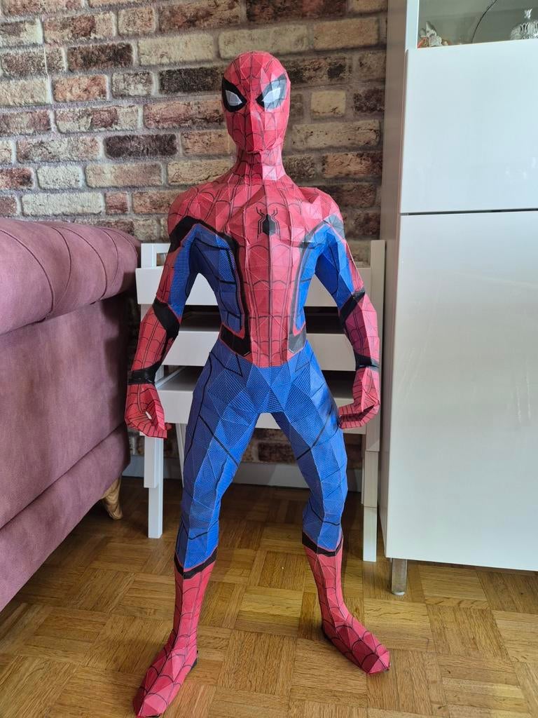 Figurines papercraft spiderman 96cm  disponibles, Enlèvement ou Envoi, Neuf