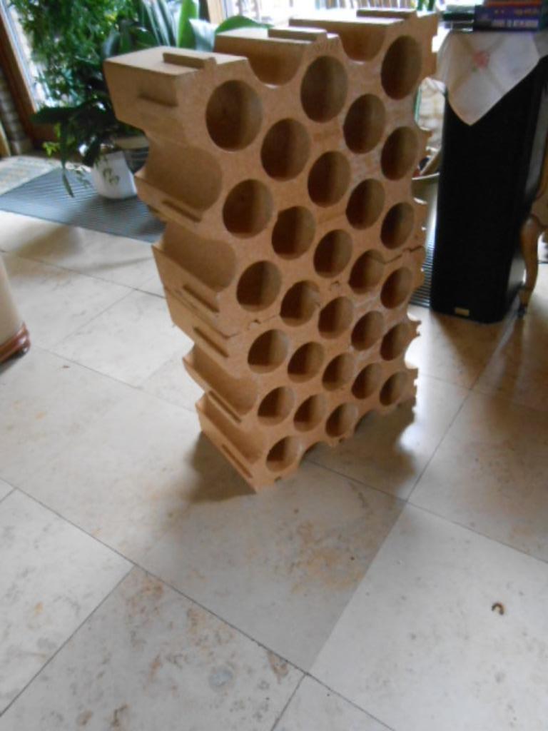 flessenrek polystyreen  kunststof  merk:Mottez 15 flessen, Moins de 50 cm, Synthétique, Enlèvement, 5 à 15 bouteilles