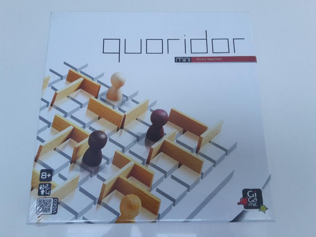 Nieuw houten spel Quoridor Travel, 2-4 sp., + 1 gratis promo, Hobby & Loisirs créatifs, Jeux de société | Jeux de plateau, Enlèvement ou Envoi