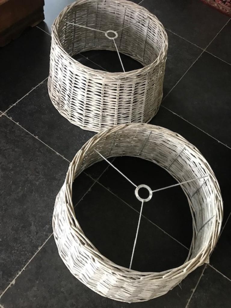 Lot de 2 lampes suspendues en rotin/canne, Maison & Meubles, Enlèvement, Comme neuf, Autres matériaux, Moins de 50 cm