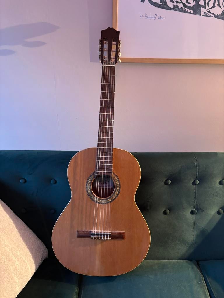 Guitaar Cuenca model 20, mahoniehout, uitstekende staat, Ophalen, Zo goed als nieuw