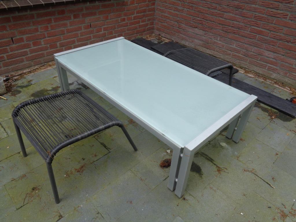 Table basse en métal avec 2 chaises, Enlèvement, Comme neuf, Rectangulaire, Métal