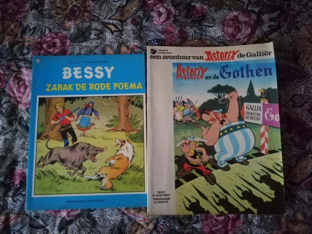 Bessy en Asterix - 2,00 euro per stuk, Ophalen of Verzenden, Gelezen