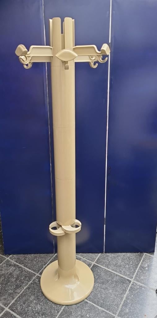 Porte-manteau Planta, design de Giancarlo Piretti, Castelli, Synthétique, Utilisé, Portemanteau sur pied, 150 à 200 cm