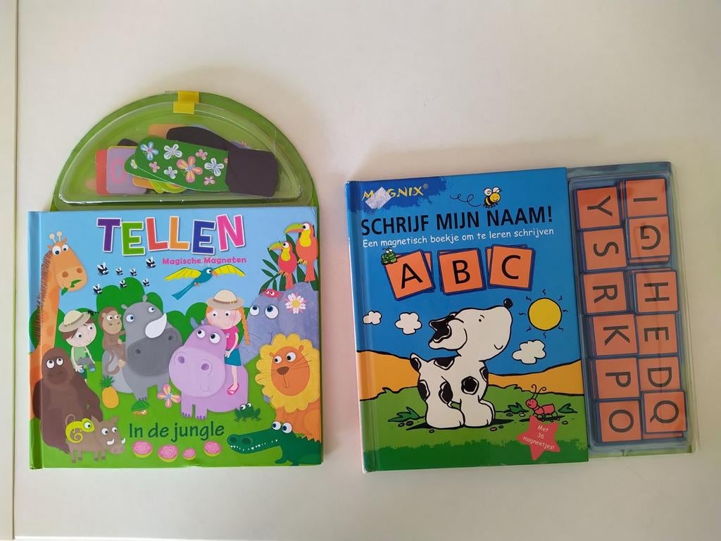 Magneten boek cijfers en letters, Ophalen of Verzenden, Zo goed als nieuw