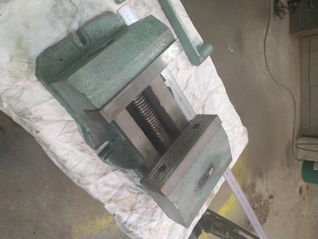 Étau de fraisage, Enlèvement, Neuf, 170 cm ou plus, Étau