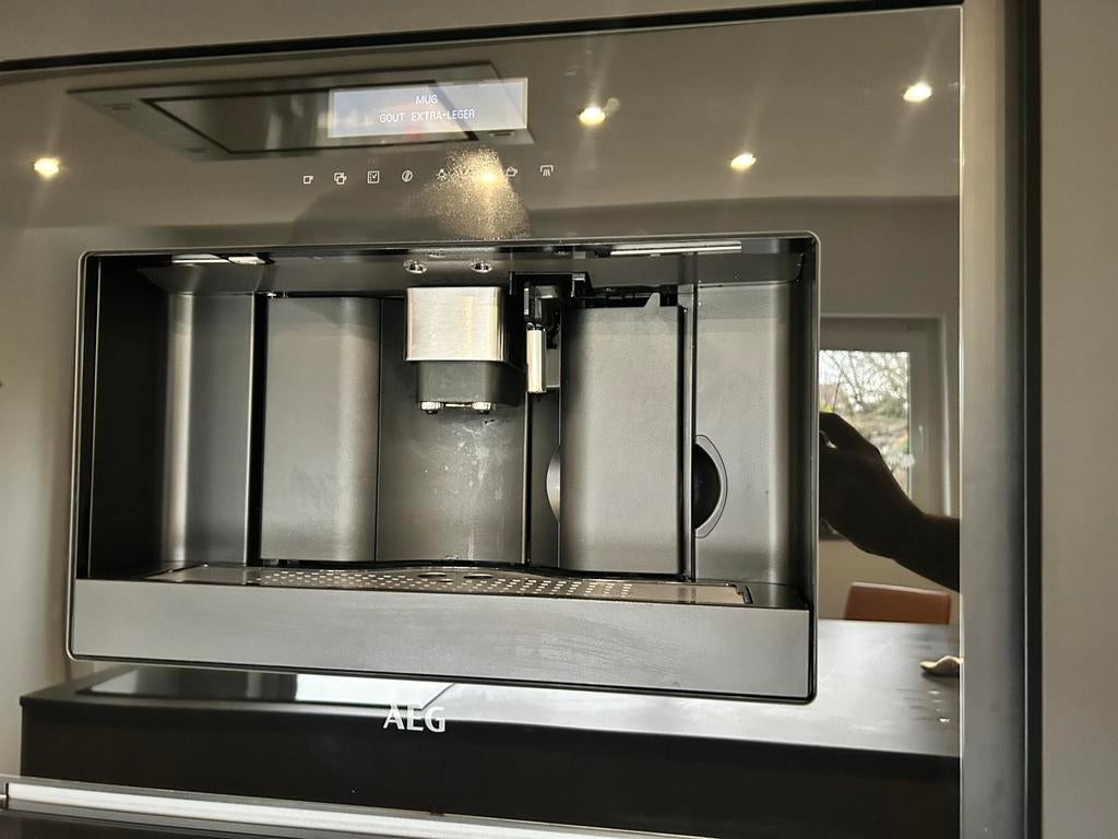 Machine à café Entièrement automatique, Electroménager, Enlèvement, Comme neuf, Cafetière, Café moulu