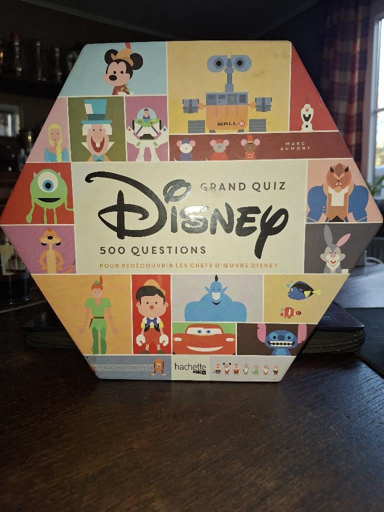 DISNEY HACHETTE GRAND QUIZ, Hobby en Vrije tijd, Gezelschapsspellen | Bordspellen, Vijf spelers of meer, Ophalen of Verzenden
