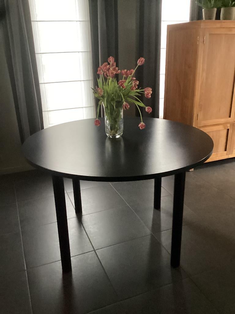 Table noire diamètre 120 cm, Maison & Meubles, Tables | Tables à manger, Métal, 100 à 150 cm, Quatre personnes, Rond