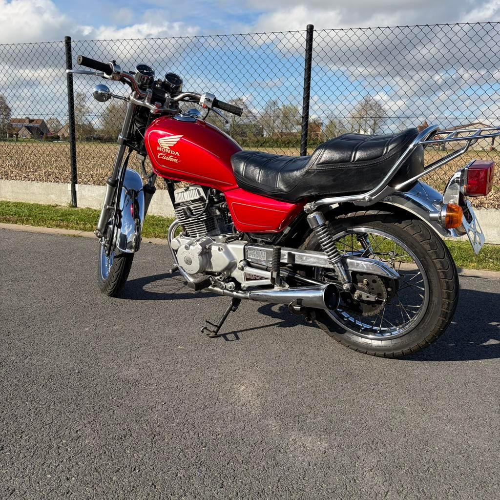 Honda 125 cc custom, Bedrijf