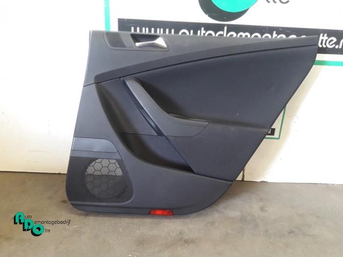 Revêtement portière 4portes arrière droite d'un Volkswage, -, 3 mois de garantie, Utilisé, -