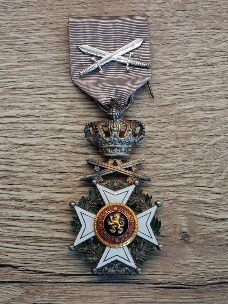 Ridders- of officierskruis in de Leopoldsorde met zwaarden, Verzamelen, Militaria | Algemeen, Verzenden