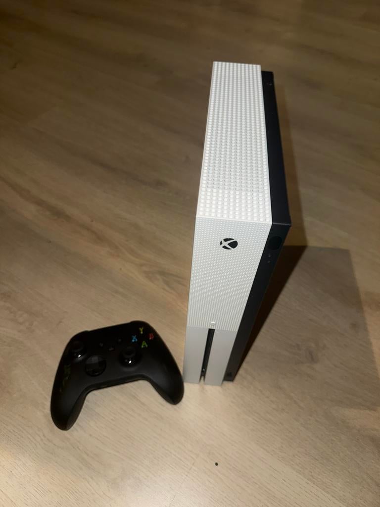 Xbox one S, Games en Spelcomputers, Spelcomputers | Xbox One, Ophalen of Verzenden, Zo goed als nieuw, Xbox One