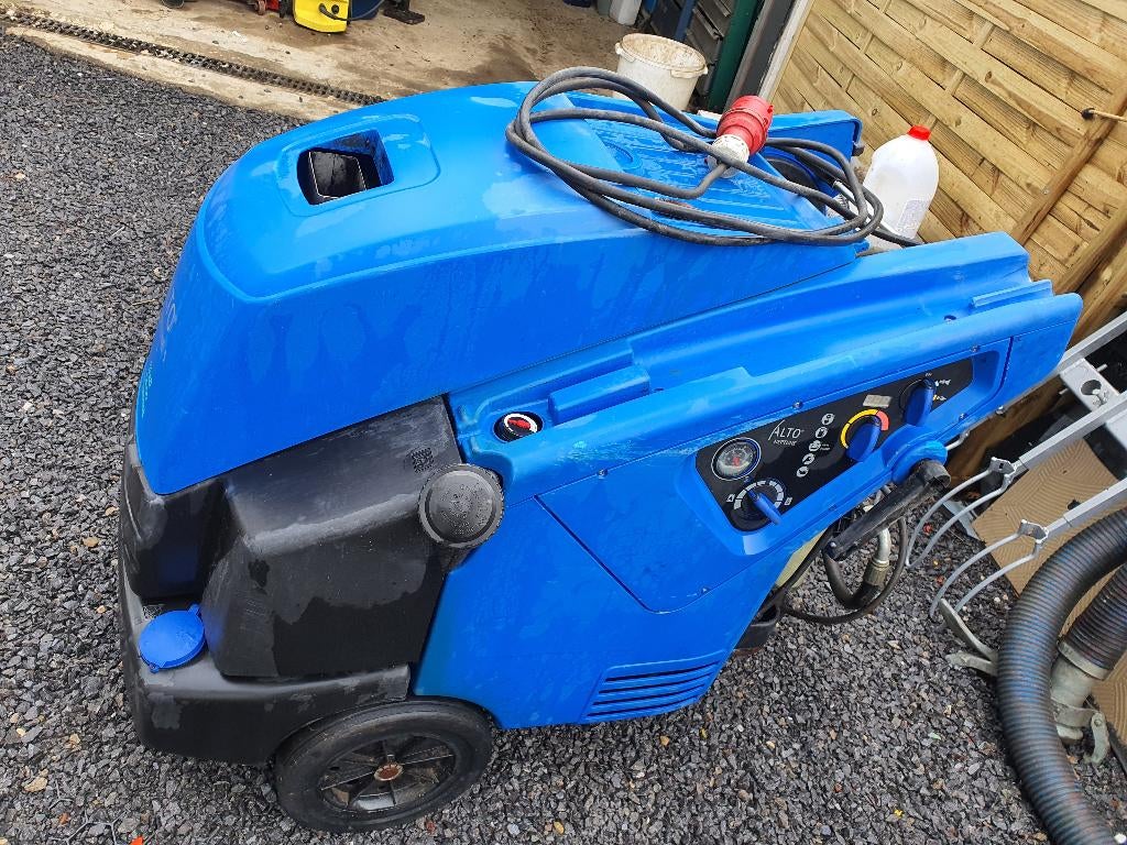 Le nettoyeur haute pression à eau chaude Nilfisk Prof.where, Enlèvement, Comme neuf, Autres types