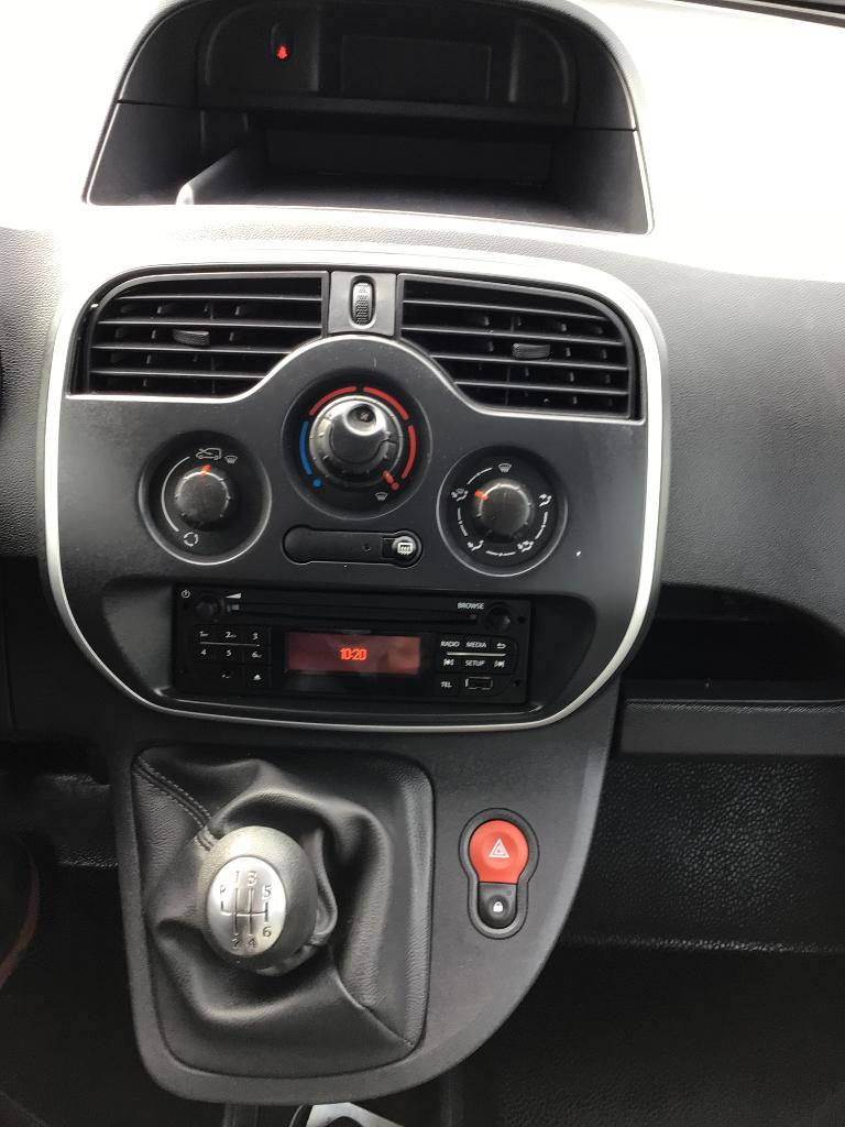 renault kangoo l2 15hdi 2021 16000km !!!! 8950e ex, Auto's, Voorwielaandrijving, Stof, 4 cilinders, Renault