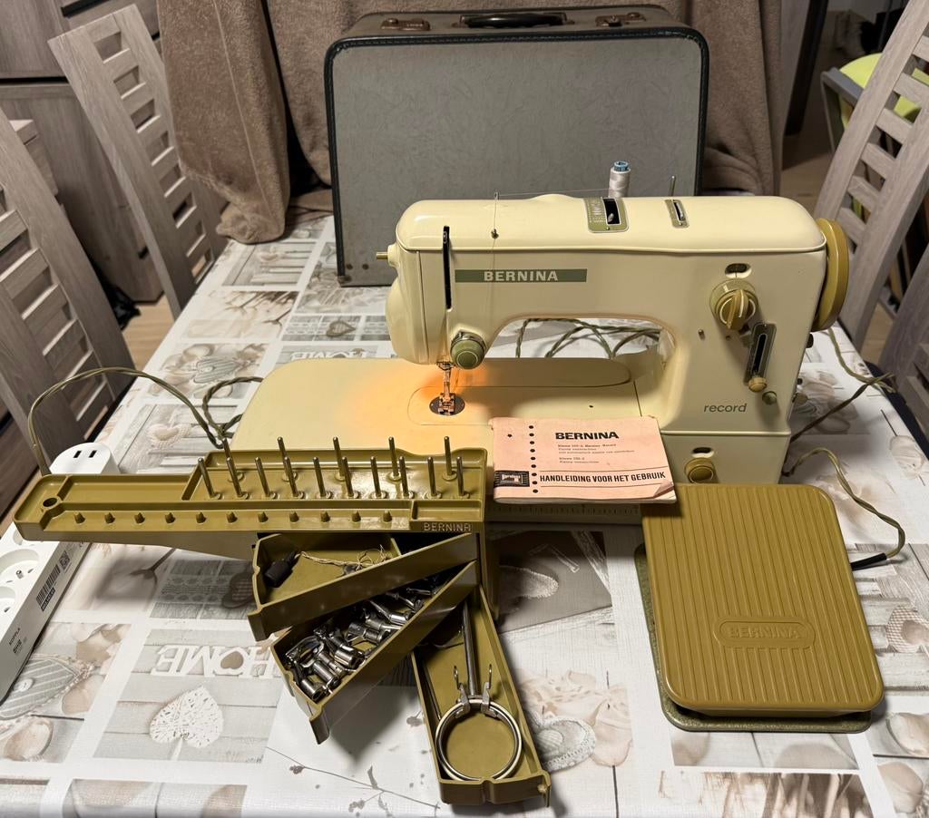 Bernina 530-2 record., Ophalen, Gebruikt, Naaimachine, Bernina