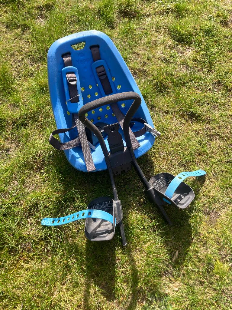 Yepp fietsstoeltje vooraan, Ophalen, Voetsteuntjes, Yepp (Thule), Zo goed als nieuw