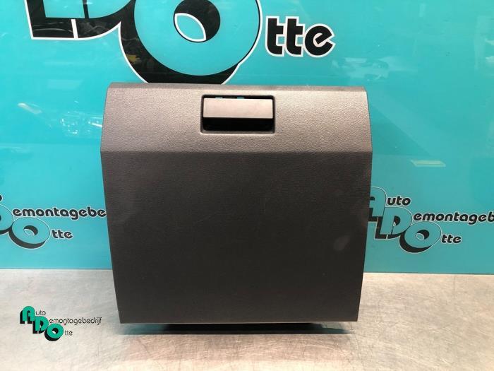 Dashboardkastje van een Dodge Caliber, Gebruikt, -, -, Ophalen of Verzenden