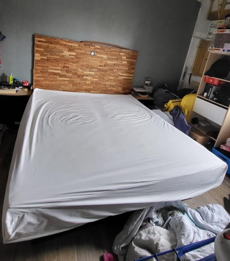 lit a eau, Maison & Meubles, 210 cm, Comme neuf, Enlèvement, 180 cm