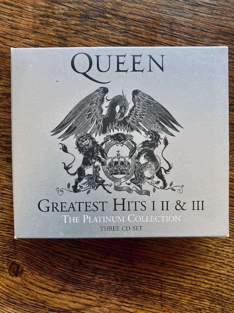 QUEEN boxset: 3 CD's GREATEST HITS I II & III, Ophalen of Verzenden, Zo goed als nieuw, Poprock