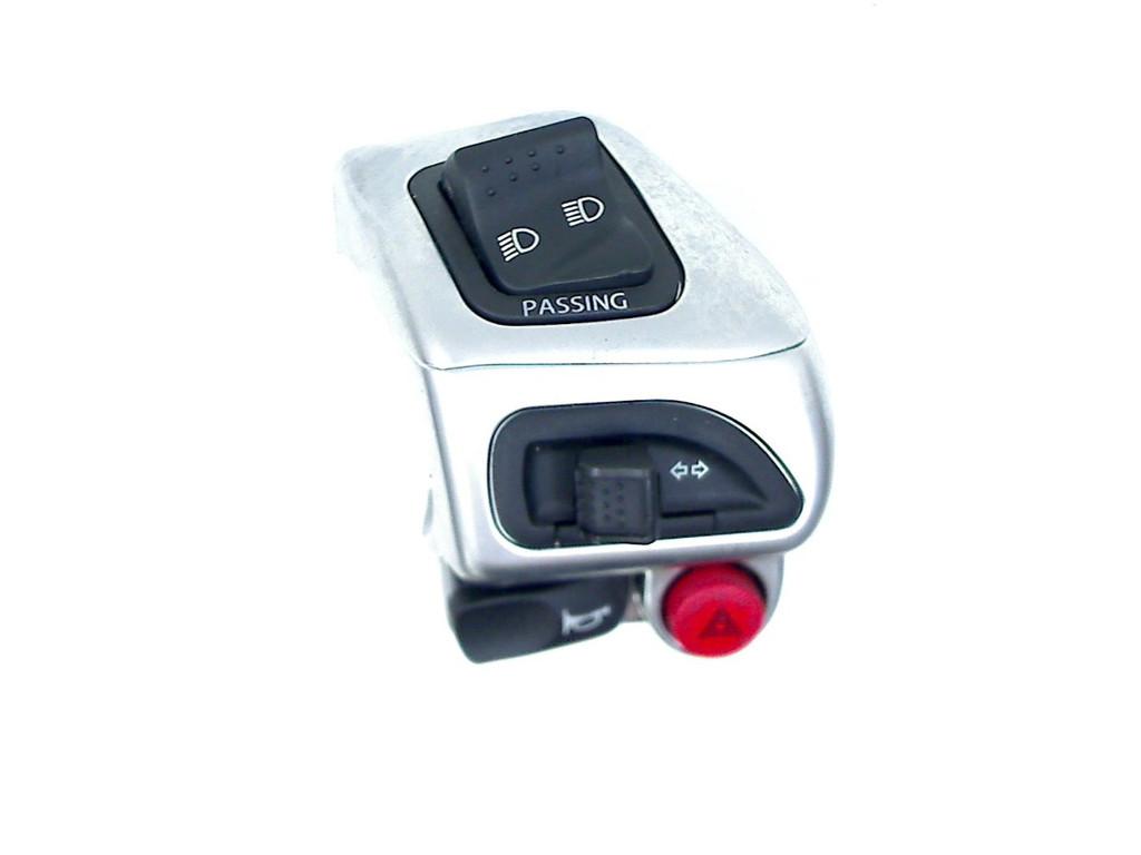 STUURSCHAKELAAR LINKS Piaggio MP3 500 2019-2022, Motoren, Dhr. S. di Majo, Gebruikt, Info@cama-motorparts.nl, P.J. Troelstraweg 8 8
3144 CX  MAASSLUIS, NL