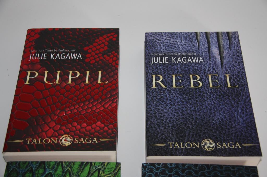 Talon saga * pupil rebel strijder jager * julie kagawa, Ophalen of Verzenden