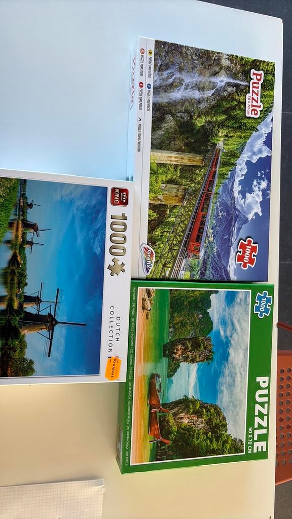 Puzzels 1000 stukjes, Hobby en Vrije tijd, Ophalen, Zo goed als nieuw