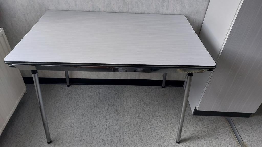 Keukentafel, Ophalen