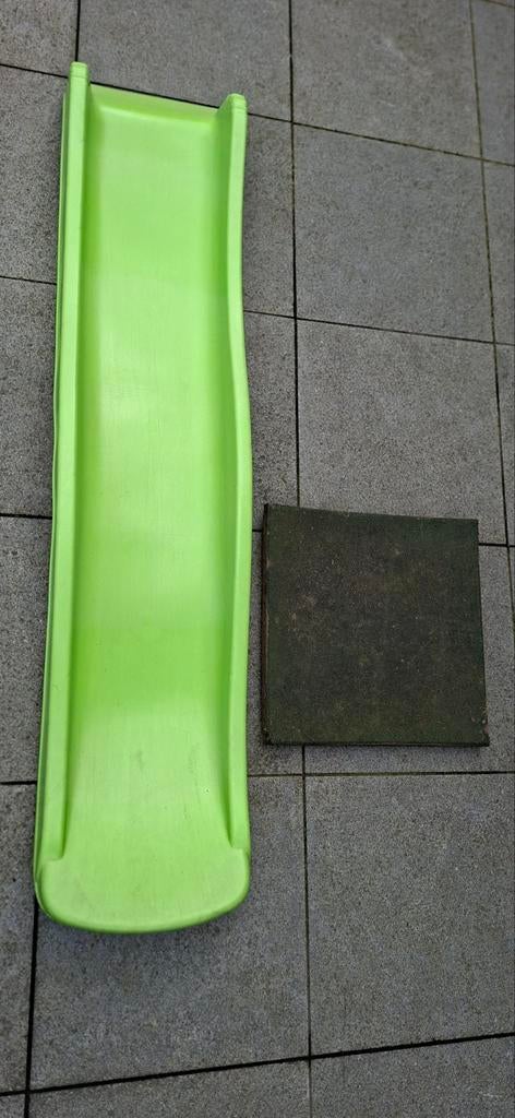 Glijbaan + rubbertegel, Kinderen en Baby's, Speelgoed | Buiten | Speeltoestellen, Ophalen, Gebruikt, Glijbaan