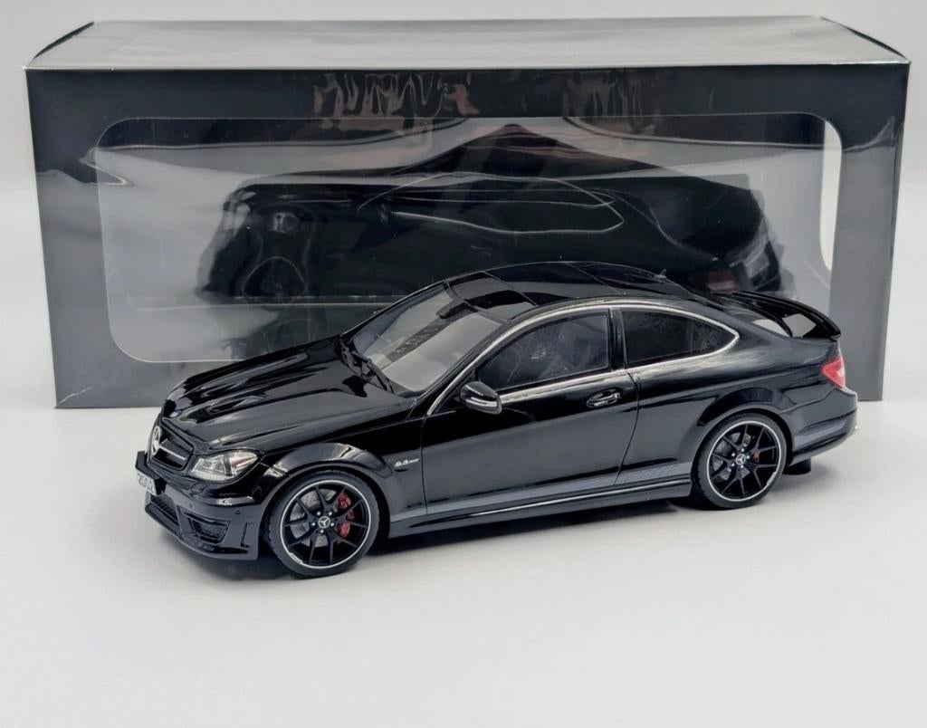Mercedes Benz C63 W204 Asia Edition GT SPIRIT 1/18 Neuve, Enlèvement ou Envoi, Neuf, Voiture, Autres marques