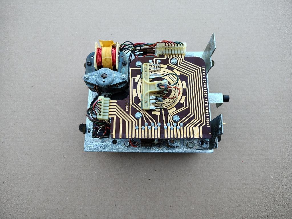 Selector/ Mechaniek Rowe-AMi TI-2 (1974) jukebox, Envoi, Ami