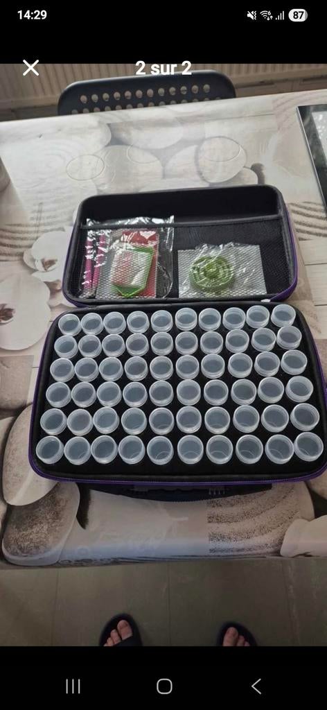 Valisette des avant-pecter 60 pots plus accessoires, Hobby & Loisirs créatifs, Machines à coudre & Accessoires, Enlèvement, Accessoires