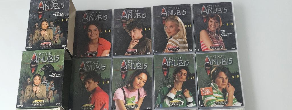 Het huis Anubis seiz 1+Vijf magische zwaard 1 , 3 films, Enlèvement ou Envoi