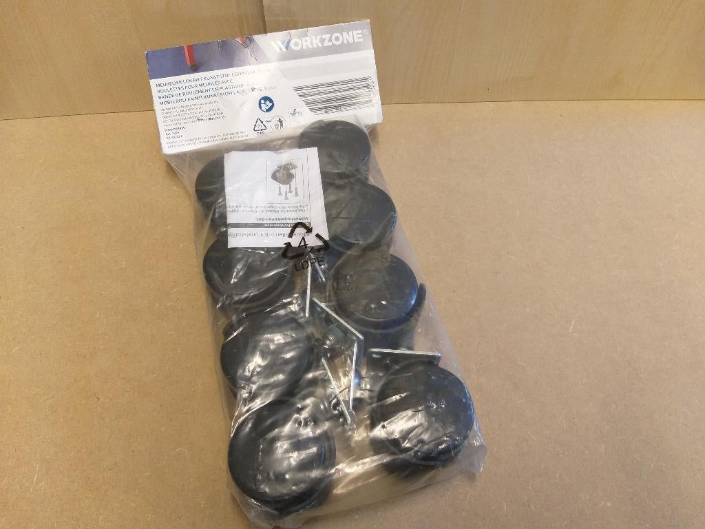 Roulettes pivotantes neuves (4 pour 6 euros), Doe-het-zelf en Bouw, Zwenkwielen, Ophalen of Verzenden, Nieuw