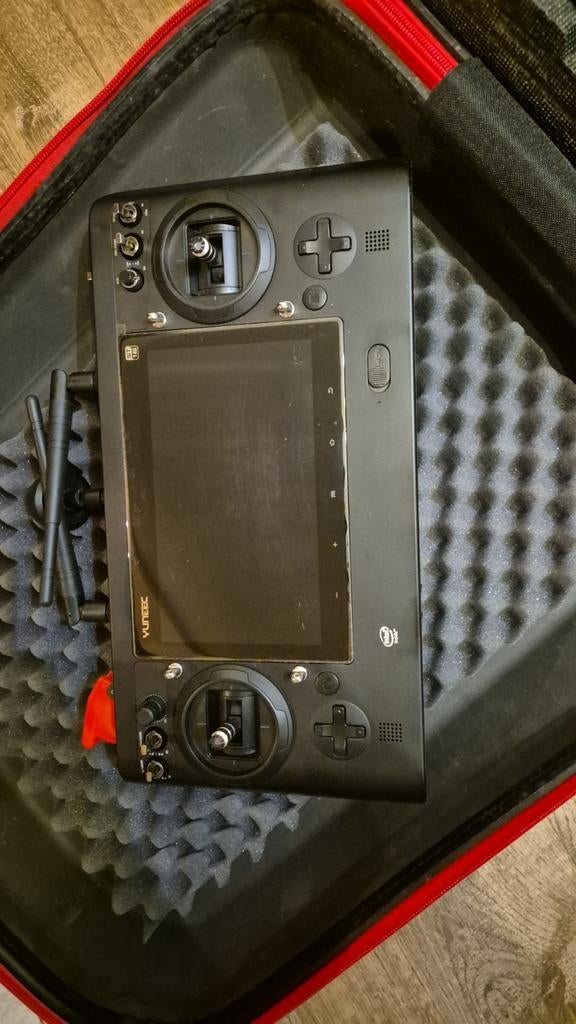 Yuneec drone, Ophalen