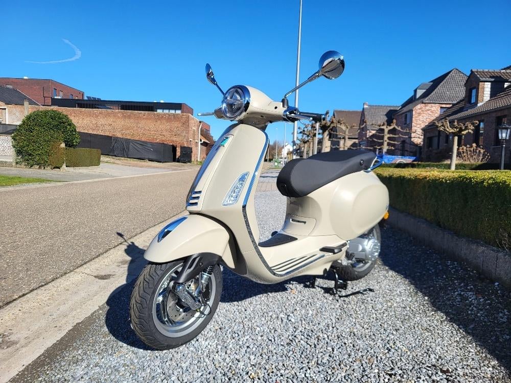 Nouvelle Vespa Primavera 50cc Classe B, Vélos & Vélomoteurs, Scooters | Vespa, Neuf, Autres modèles, Classe B (45 km/h), Enlèvement