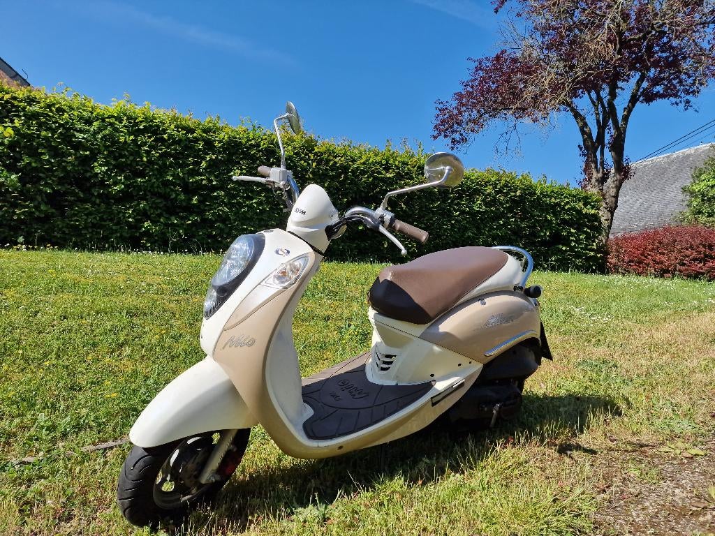 Scooter Sym Mio 100, Enlèvement, 1 cylindre, Jusqu'à 11 kW