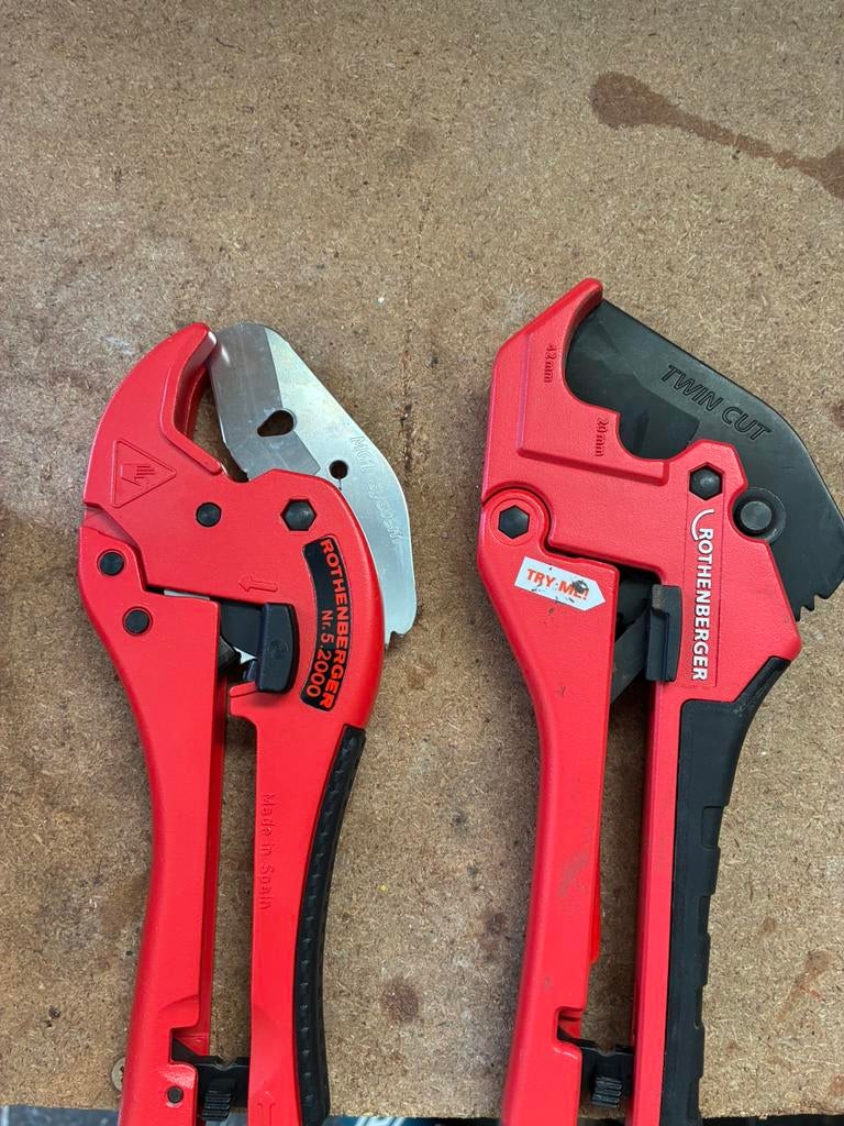 kniptang voor alpex en pvc buizen tot dia 40, Bricolage & Construction, Outillage | Outillage à main, Enlèvement, Neuf