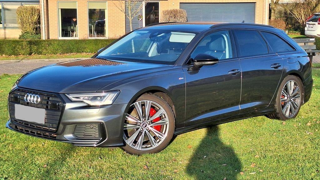 Audi A6 Avant 55TFSIe Quattro 367PK 3x S-Line/LED Matrix, Auto's, Automaat, 4 cilinders, Alcantara, Dealer onderhouden