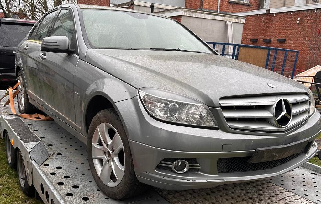 Phare droit Mercedes W204 C200, Enlèvement, Mercedes-Benz