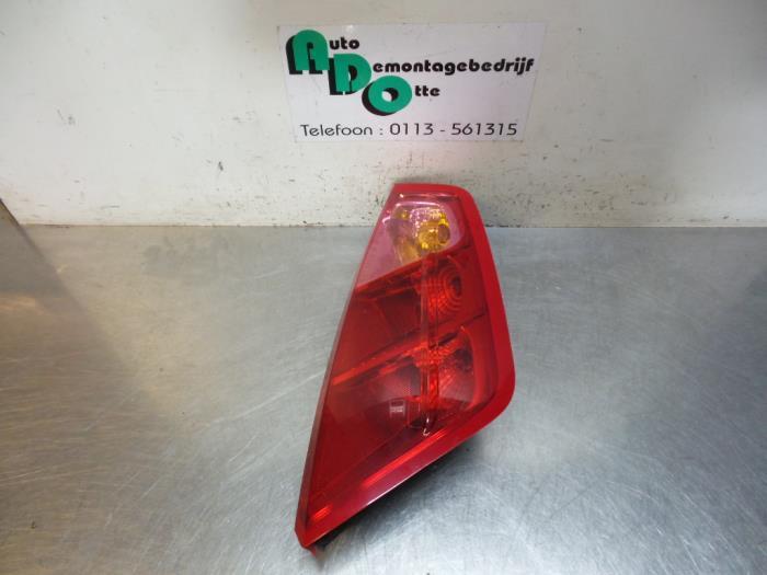 Feu arrière droit d'un Fiat Punto Grande, -, Utilisé, Fiat, -