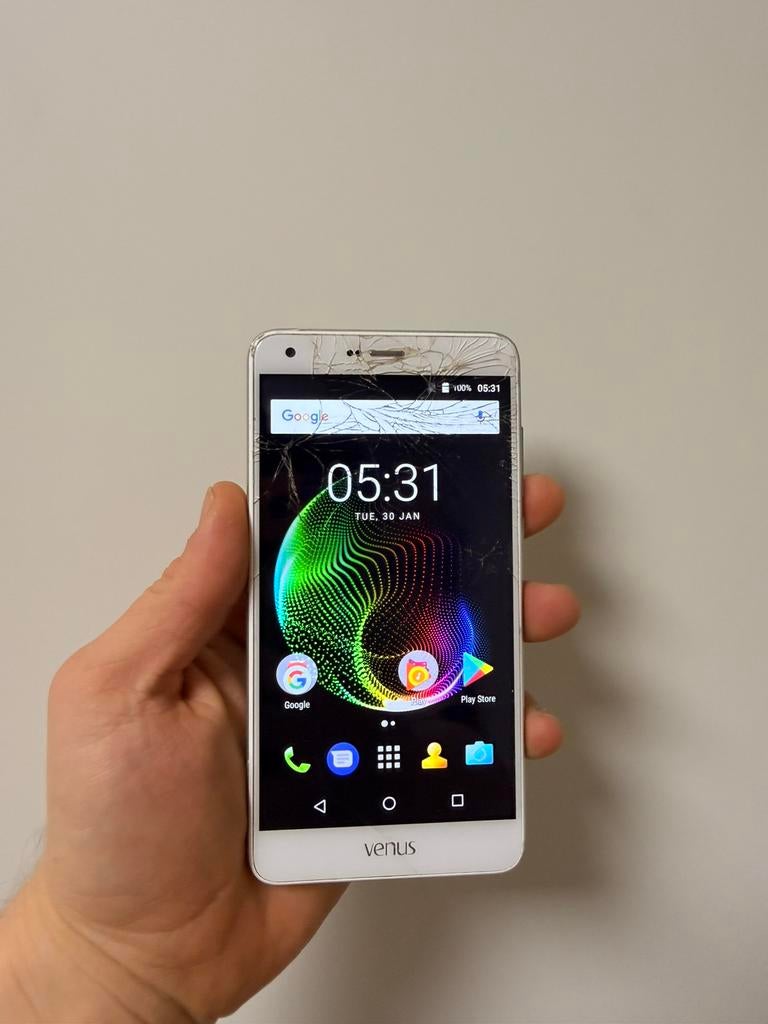 Android venüs v4 mobile phone 32 gb/3 gb ram, Télécoms, Téléphonie mobile | Sony, Enlèvement, Comme neuf, Écran tactile