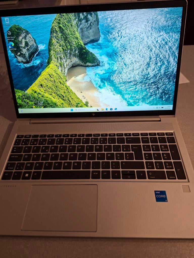 HP EliteBook 650 G9 — i5 12e generatie

16 GB aan mannen, Computers en Software, Ophalen of Verzenden, 16 GB, SSD