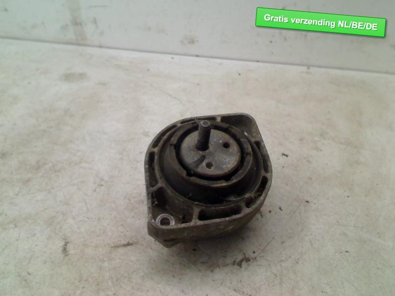 SUPPORT MOTEUR GAUCHE BMW X3 (E83) (22113400337), Dhr. R. de Gouw, Utilisé, Info@123Parts.nl, De Bloemendaal 21 21
5221 EB  'S HERTOGENBOSCH, NL