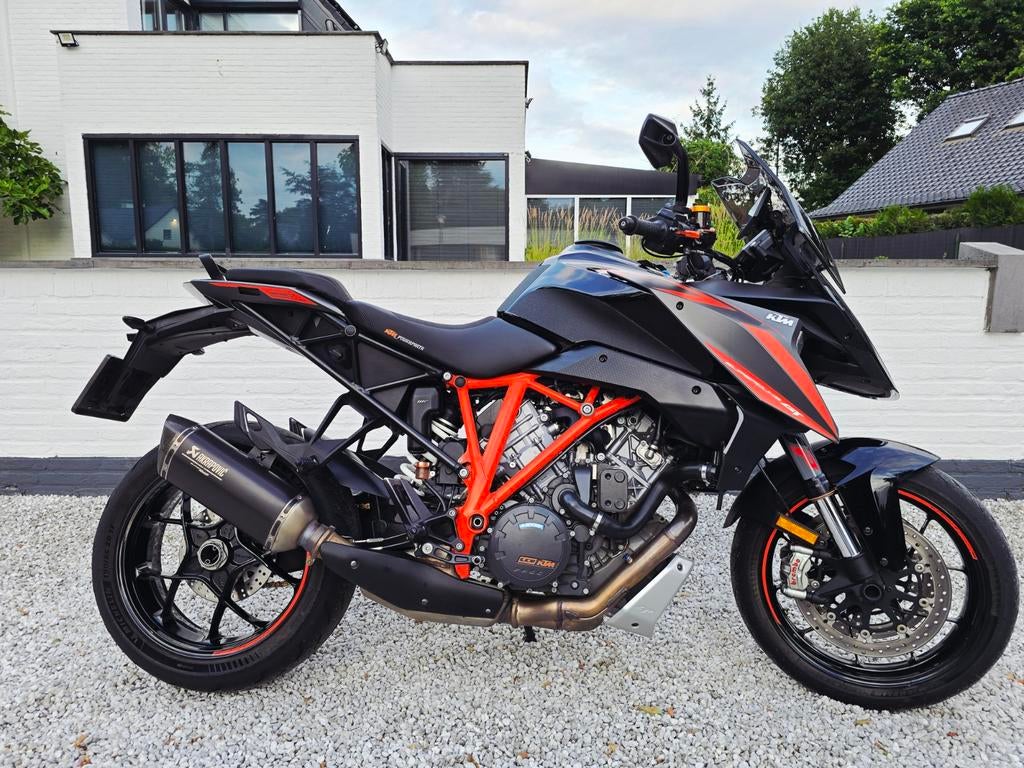 KTM Superduke 1290 GT, Motos, Motos | KTM, Plus de 35 kW, 1300 cm³, 2 cylindres, Particulier