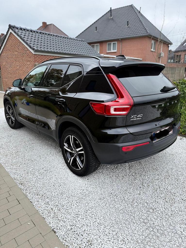 Volvo XC40 T2 plus dark , bj 01/2023, Autos, Volvo, Achat, Alcantara, Noir, 5 portes