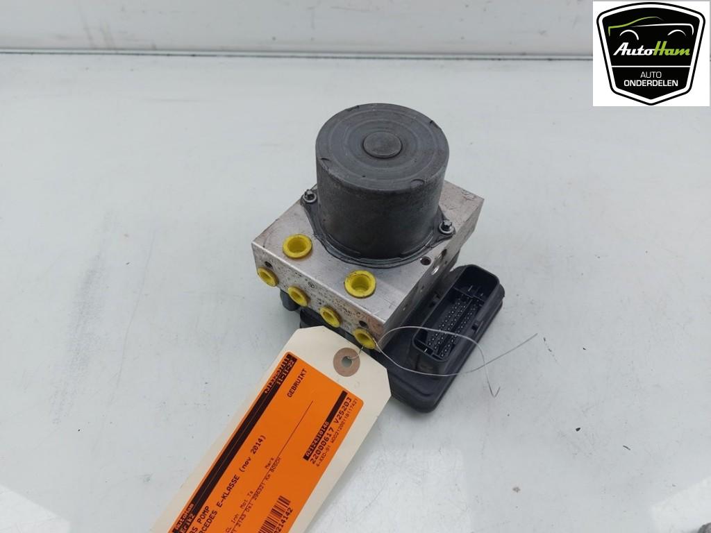 ABS POMP ABS E (W212) (|A2124310148|A2124310248|), Auto-onderdelen, Overige Auto-onderdelen, Mercedes-Benz, Gebruikt