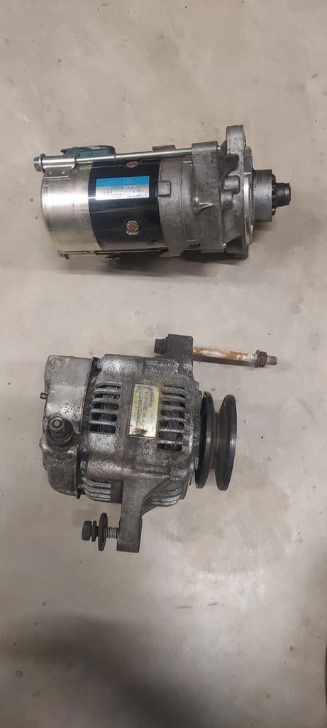 Kubota starter en alternator 24v(origineel denso), Doe-het-zelf en Bouw, Motoren, Ophalen, Zo goed als nieuw
